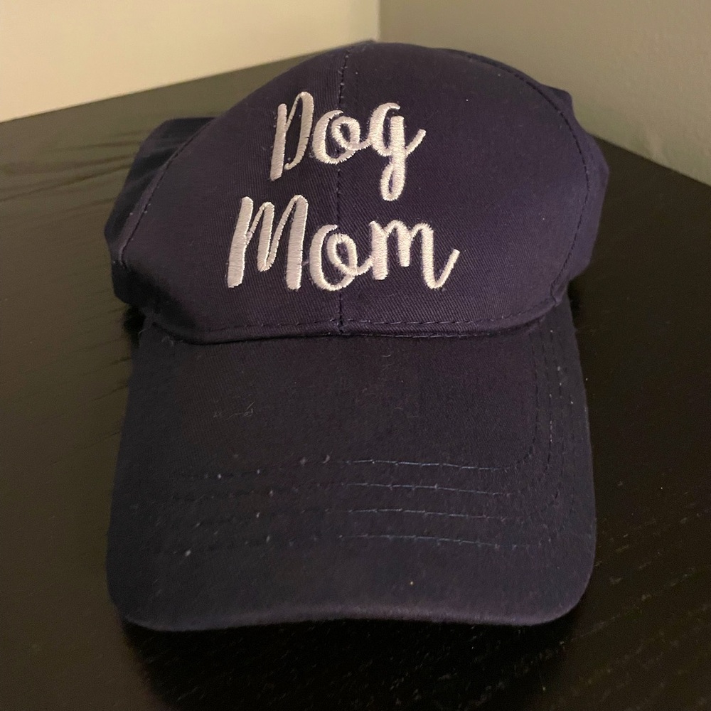 DOG MOM snapback hat